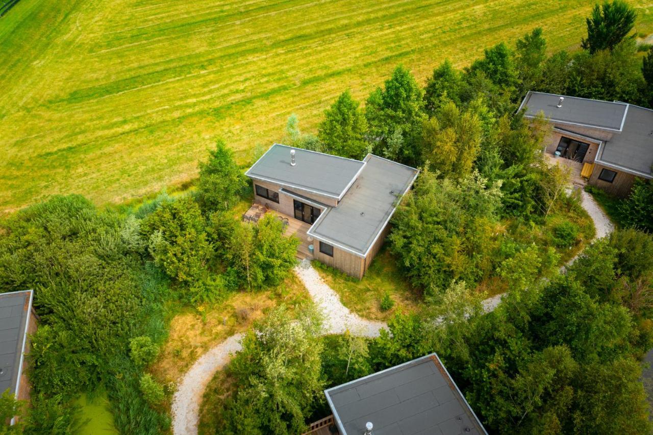 Pean-Buiten Waterlodges Nes  Eksteriør billede