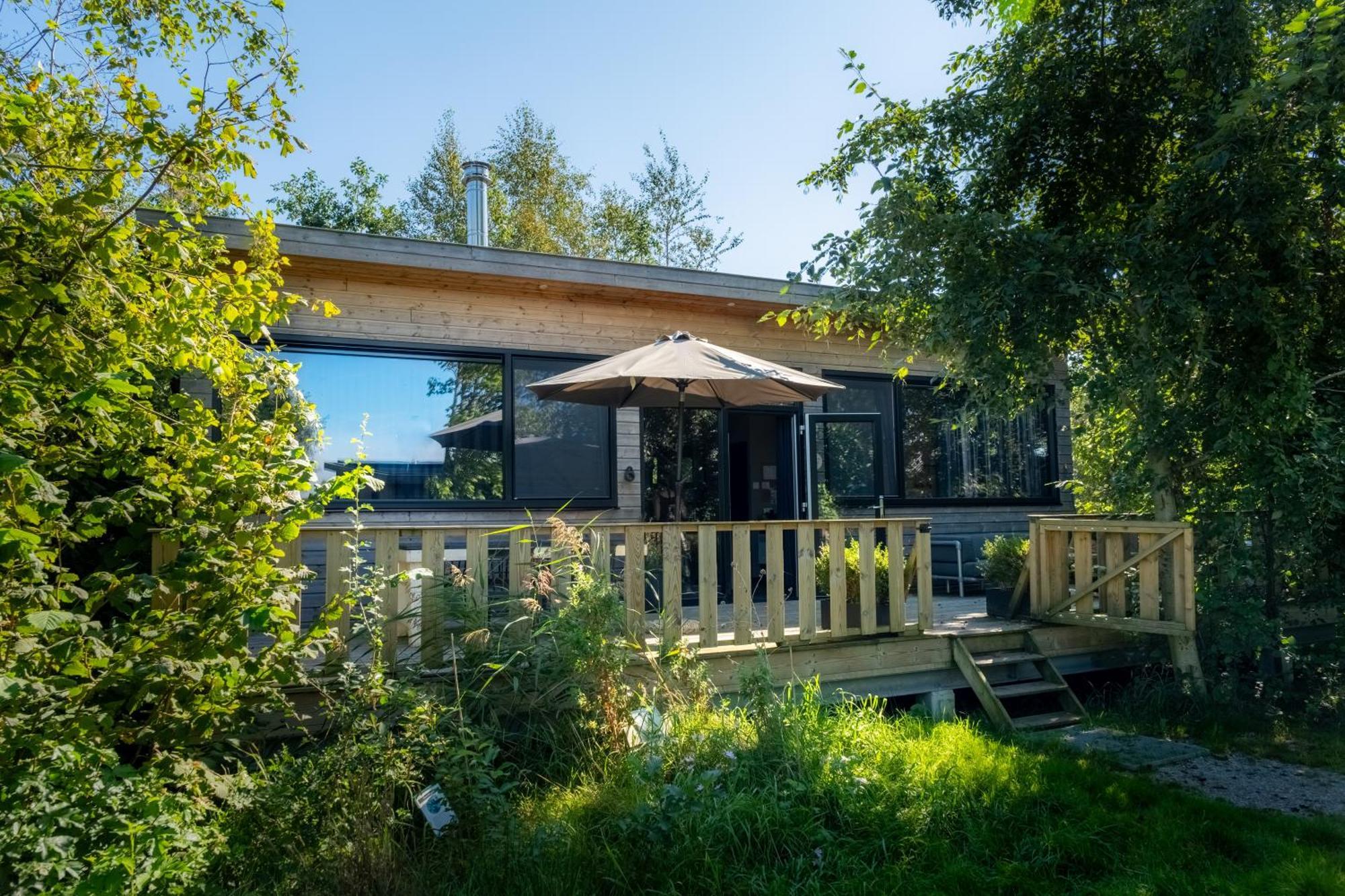 Pean-Buiten Waterlodges Nes  Eksteriør billede