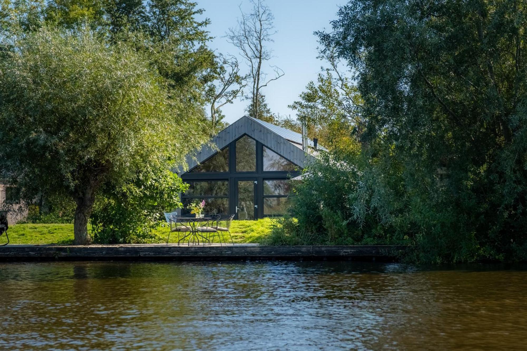 Pean-Buiten Waterlodges Nes  Eksteriør billede