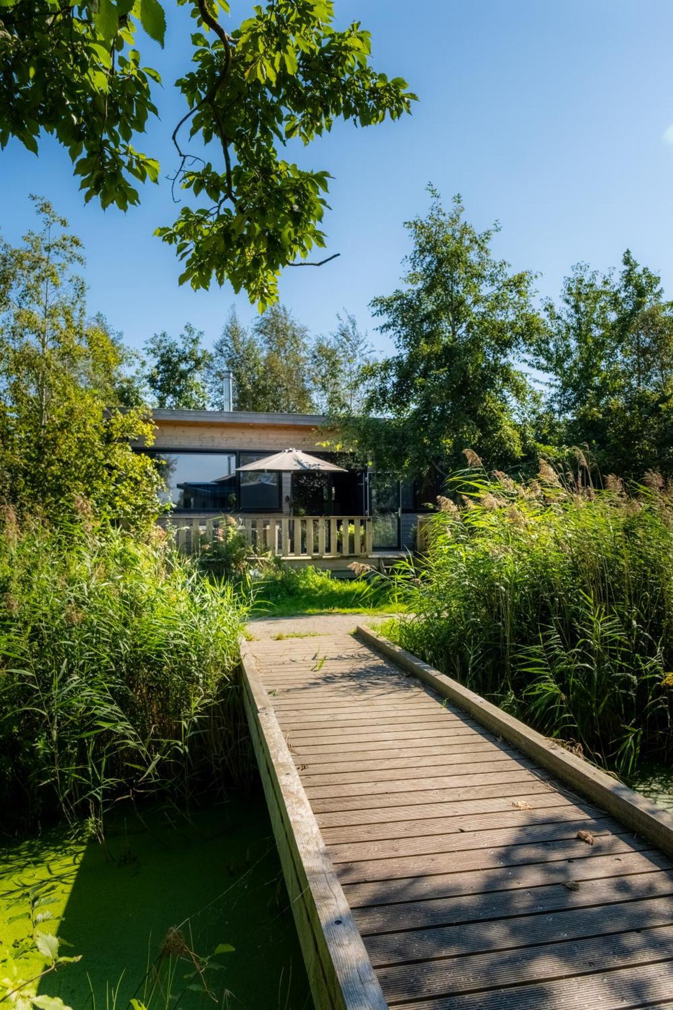 Pean-Buiten Waterlodges Nes  Eksteriør billede