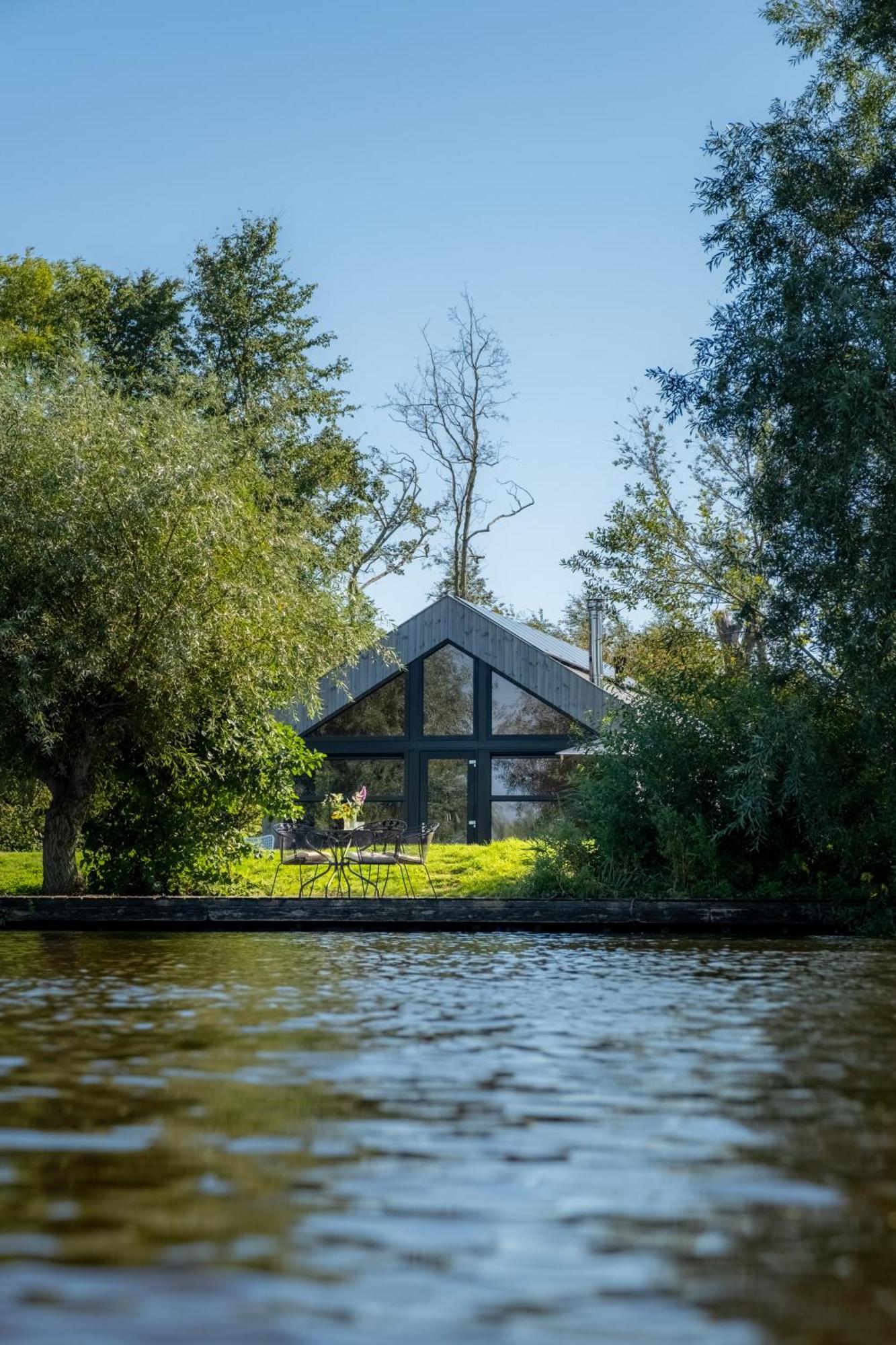 Pean-Buiten Waterlodges Nes  Eksteriør billede